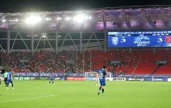 足球赛场再起风云：关东鲨队队读秒绝平陇右独角兽队，新援首秀制胜赛后更衣室沸腾的简单介绍-中国九游体育